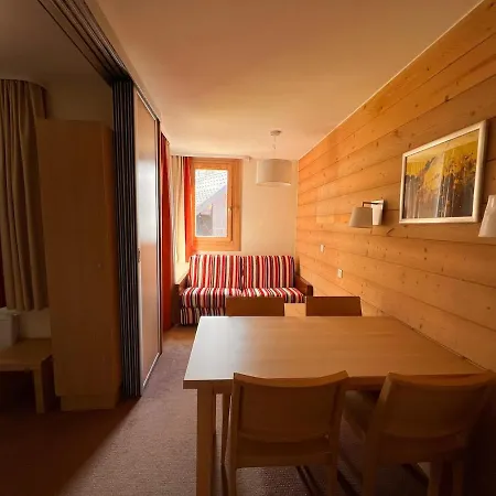 Piscine, Sauna, Skis