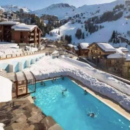Neiges & Piscine Сasa de vacaciones